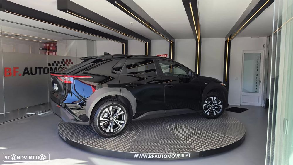 Toyota bZ4X 71,4 kWh Premium - 8