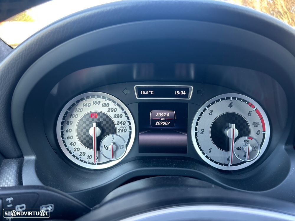 Mercedes-Benz A 180 CDI (BlueEFFICIENCY) Urban - 7