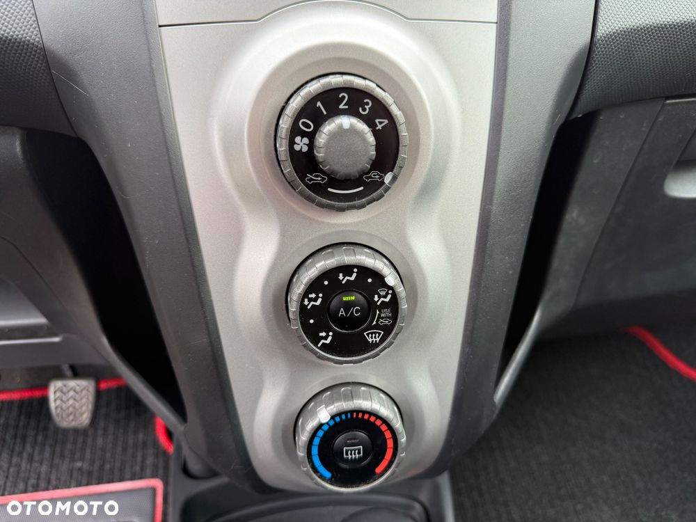Toyota Yaris 1.3 Luna A/C - 17