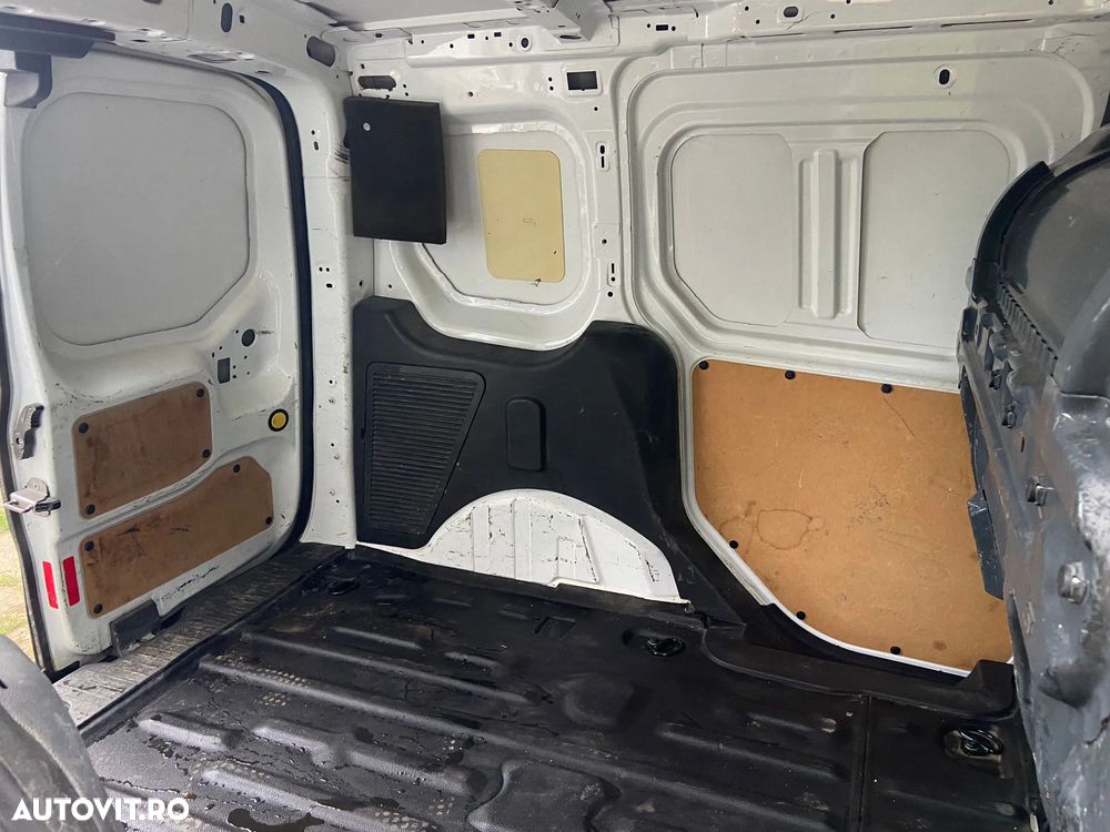 Ford Transit Connect - 4