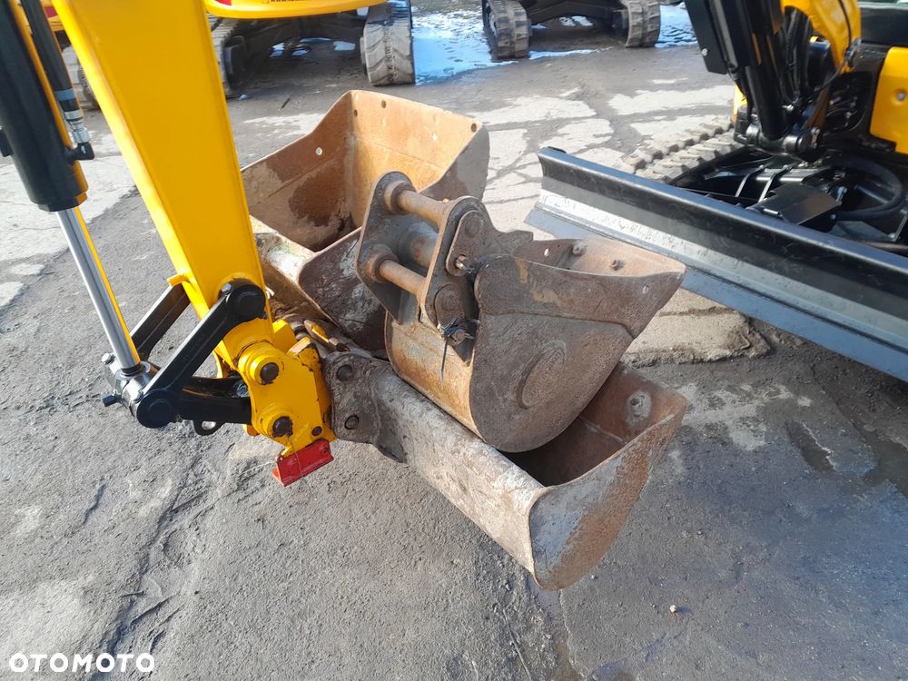 JCB 26C-1 25Z-1 8026 - 18