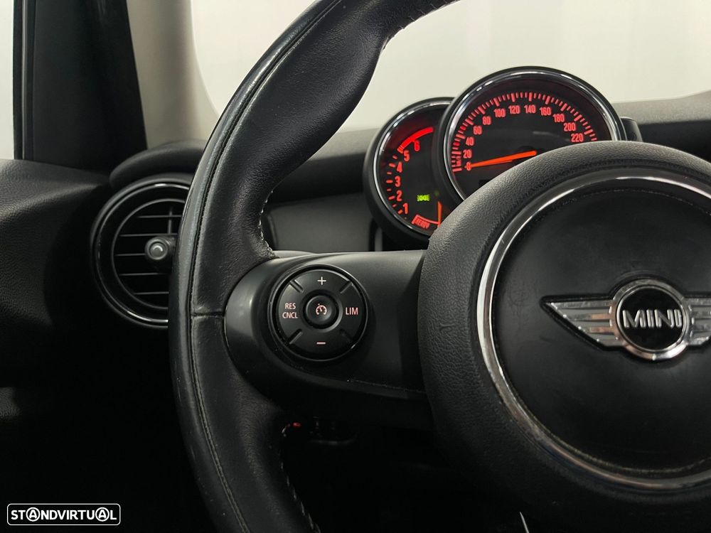 MINI 5 Portas One D - 31