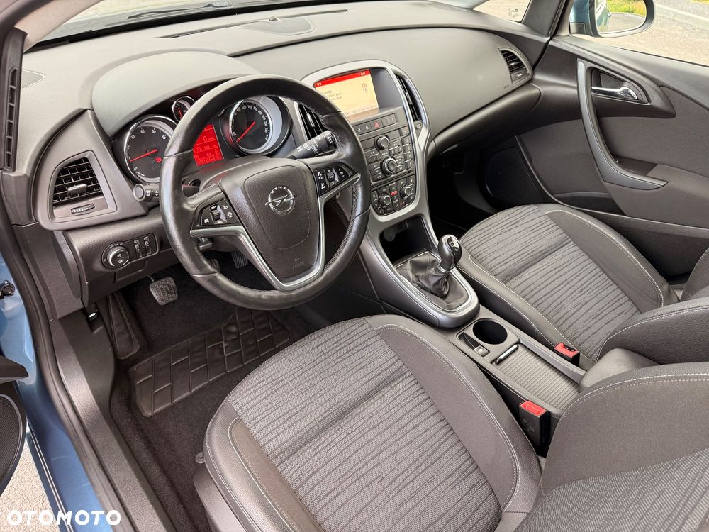 Opel Astra 1.4 T Enjoy - 17