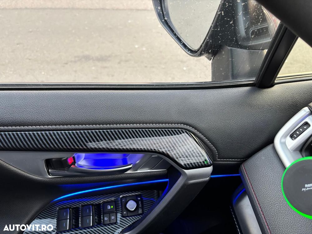 Suzuki Across 2.5 PHEV Luxus - 18