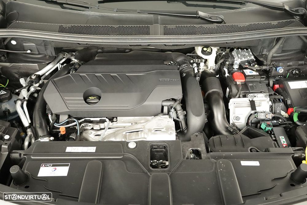 Peugeot 3008 1.6 Hybrid Allure e-EAT8 - 27