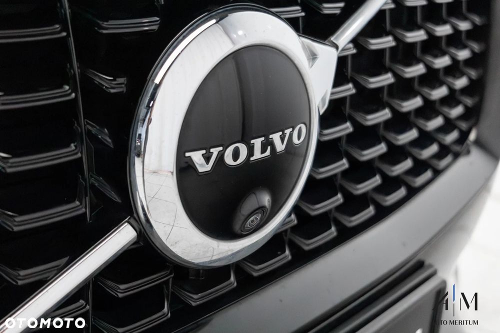Volvo XC 90 B5 D AWD Ultimate Dark 7os - 11