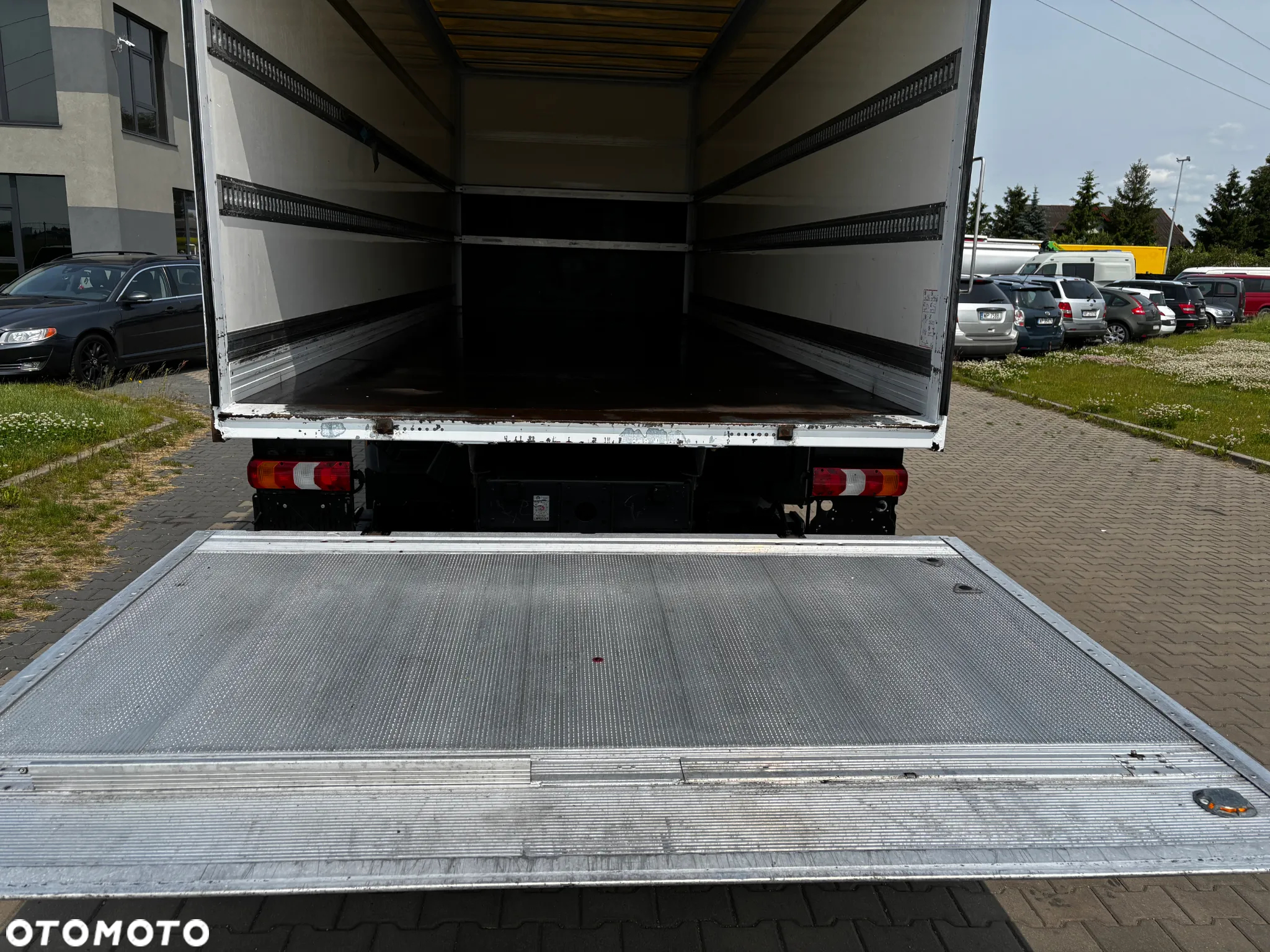 Mercedes-Benz ATEGO 1227 (1224, 1230) kontener SPIER z windą BAR , klimatyzacja , kontener 18 paletowy , z Niemiec - 28