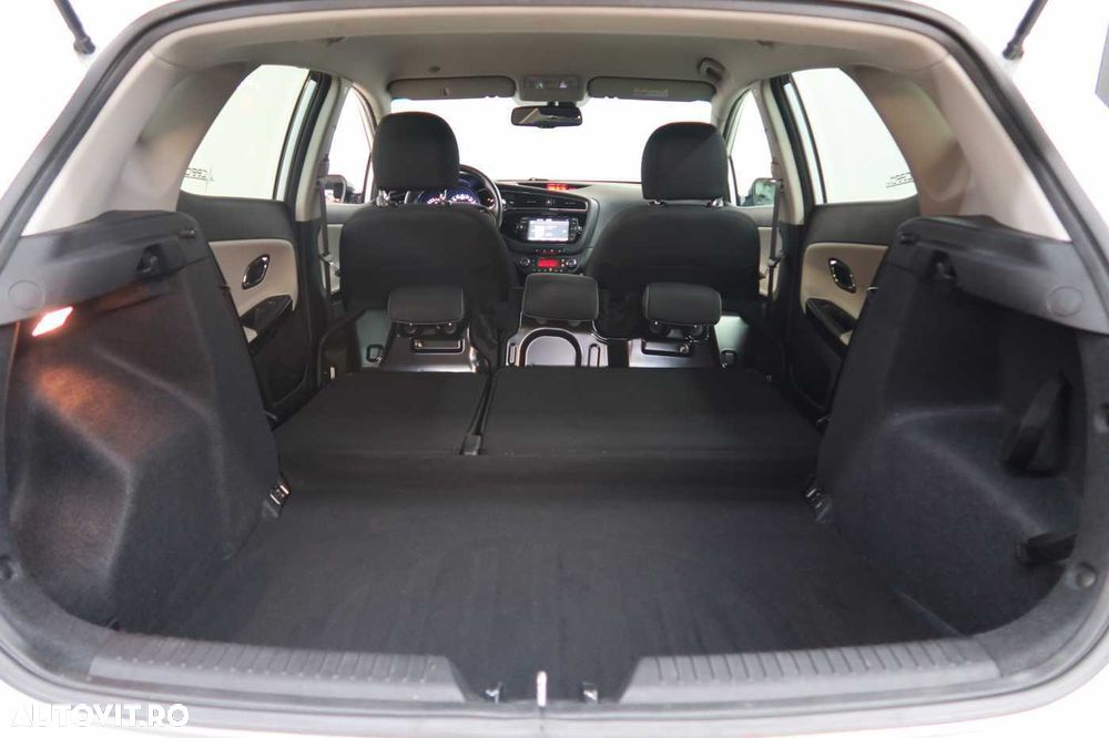 Kia Ceed 1.6 GDI Dream-Team Edition - 8