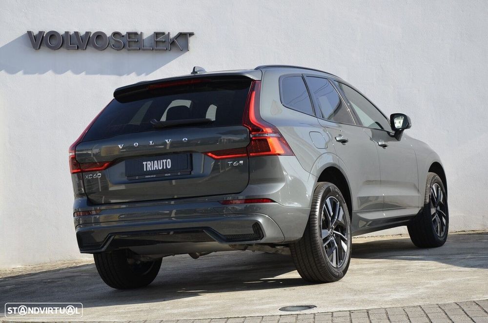 Volvo XC 60 2.0 T6 PHEV Plus Dark - 41