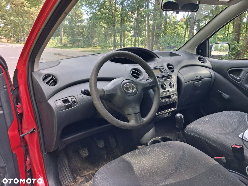 Toyota Yaris - 6