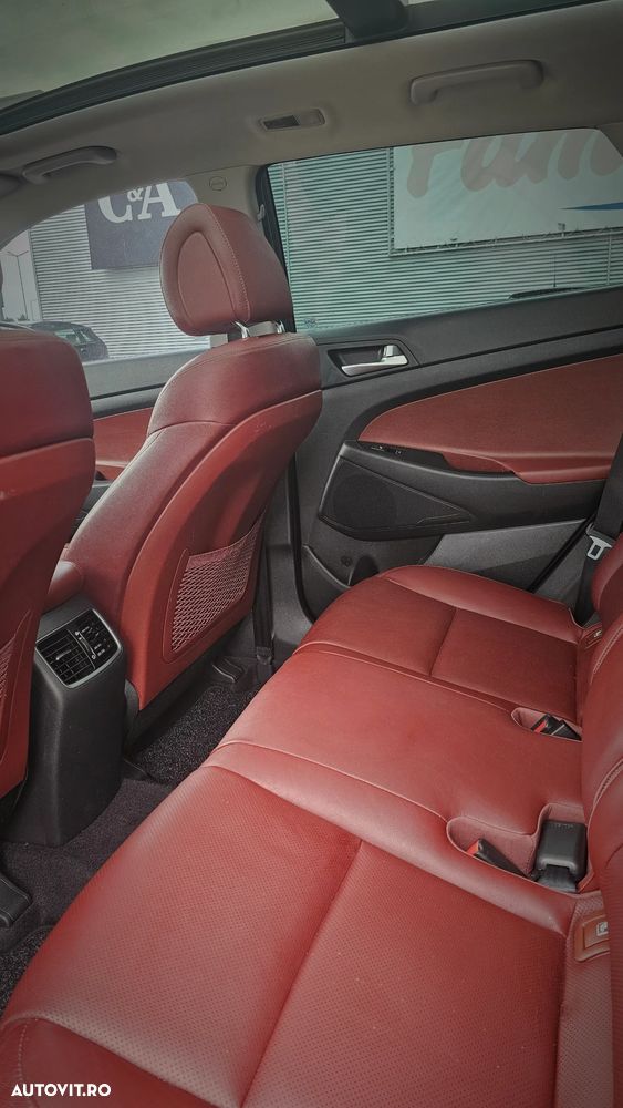 Hyundai Tucson 2.0 CRDI 4WD Automatik Premium - 15