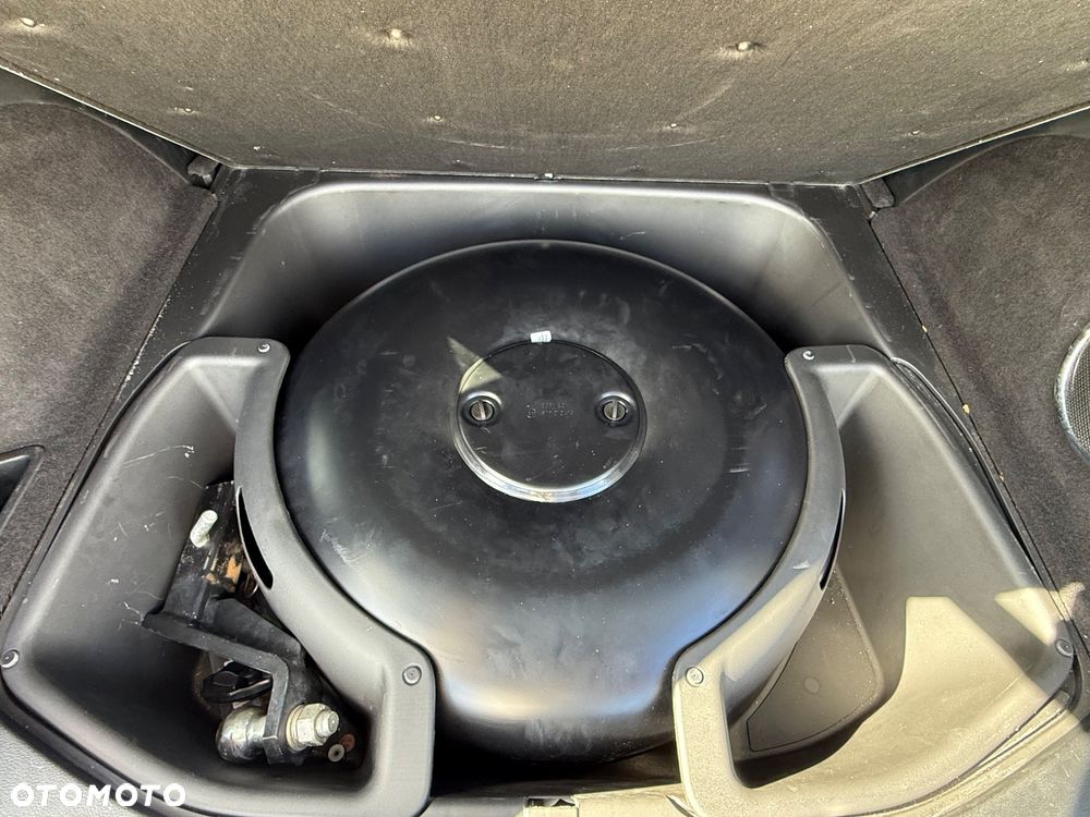 Jeep Grand Cherokee 5.7 V8 HEMI Summit - 25