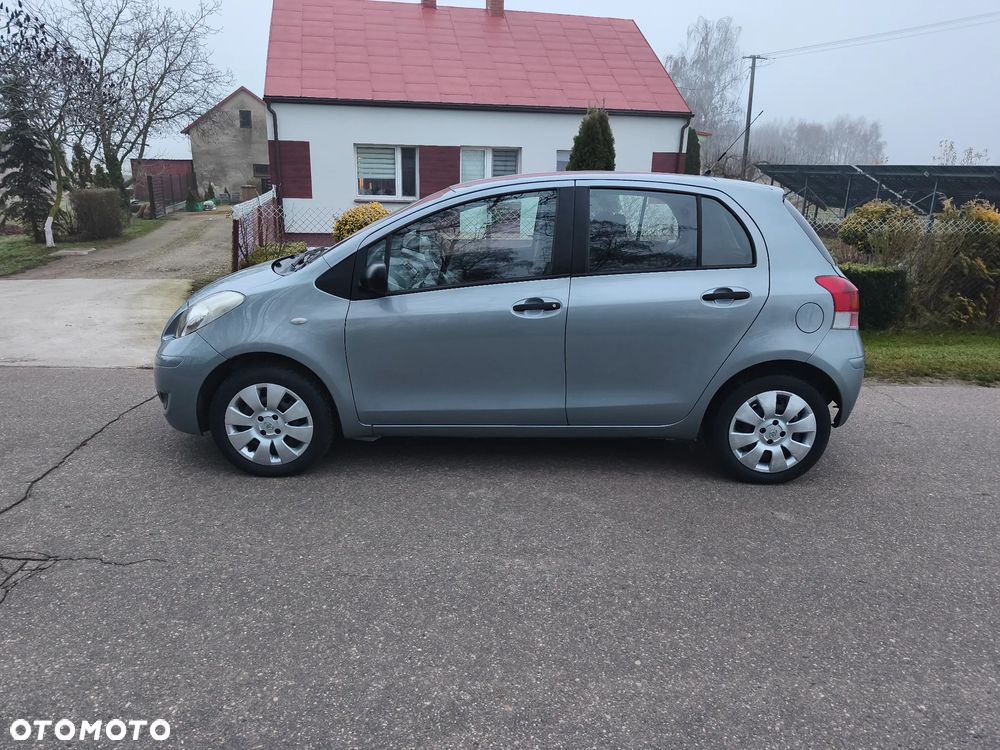 Toyota Yaris 1.33 Luna - 3