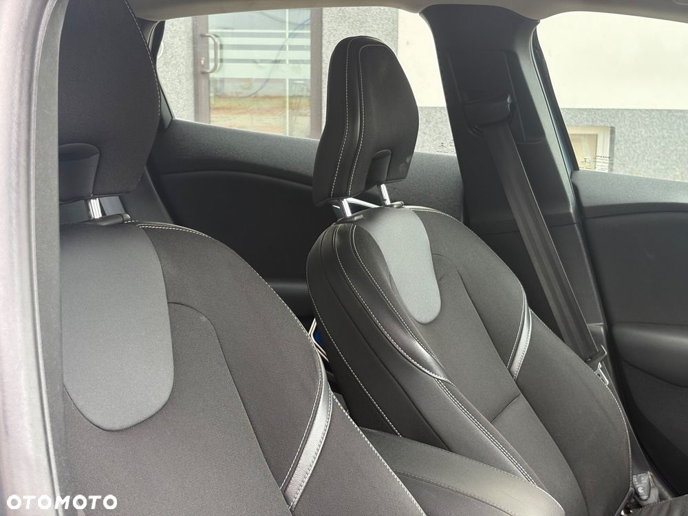 Volvo V40 D2 You - 26