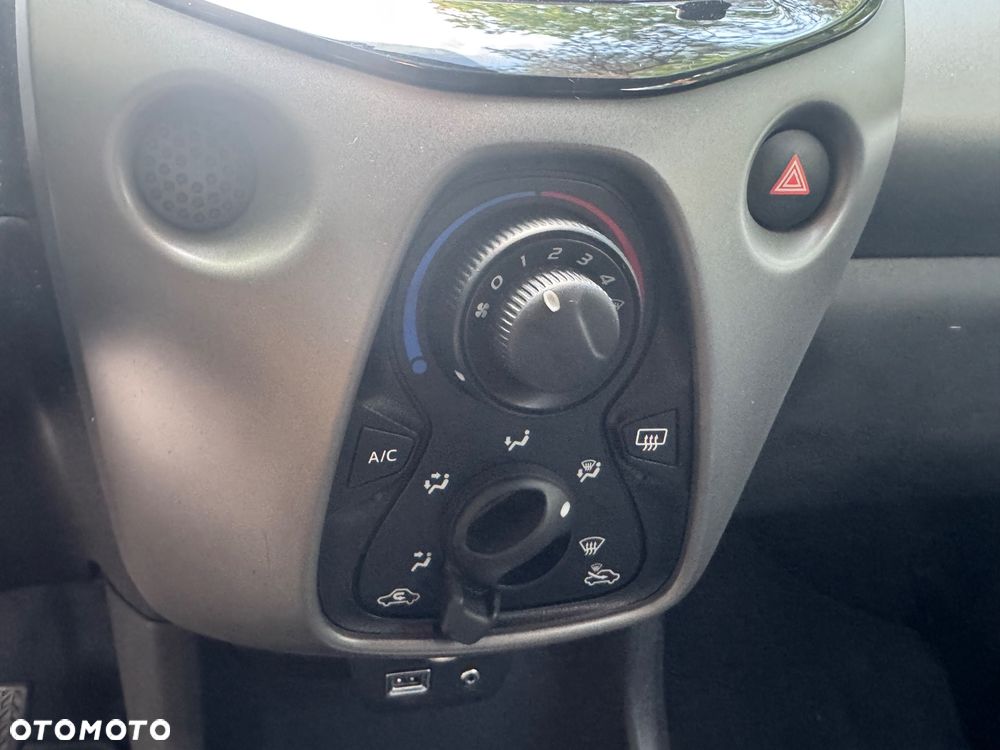 Toyota Aygo 1.0 VVT-i JBL Edition - 31
