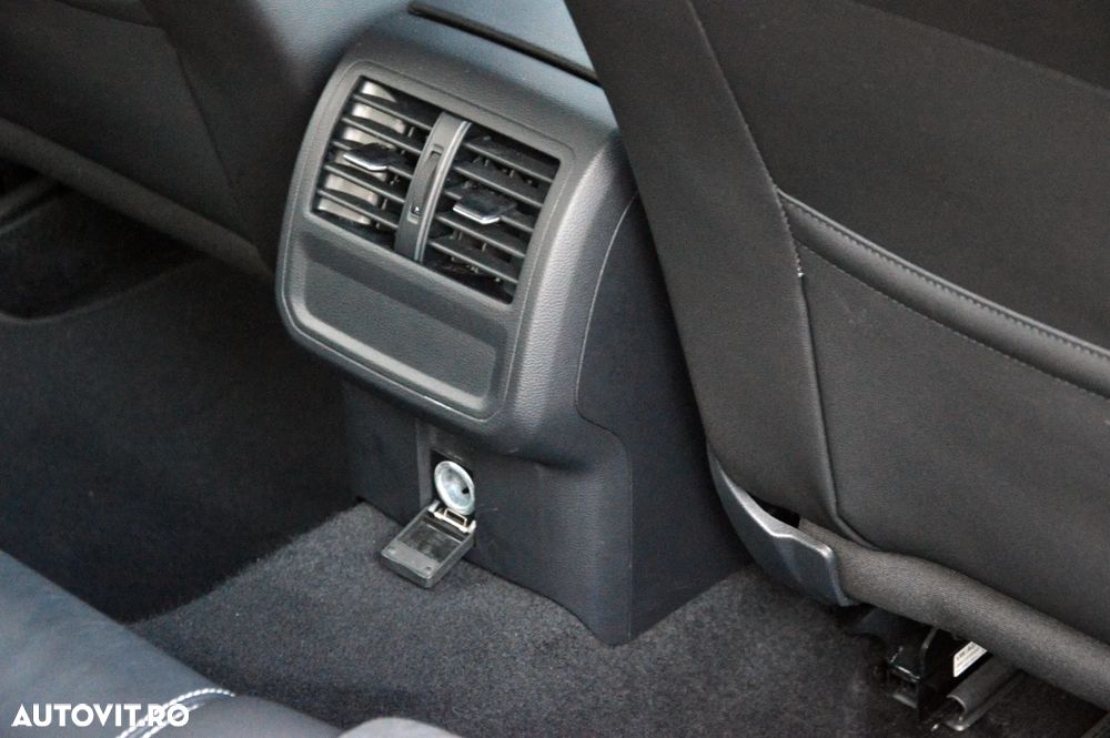 Volkswagen Passat 2.0 TDI DSG Highline - 31