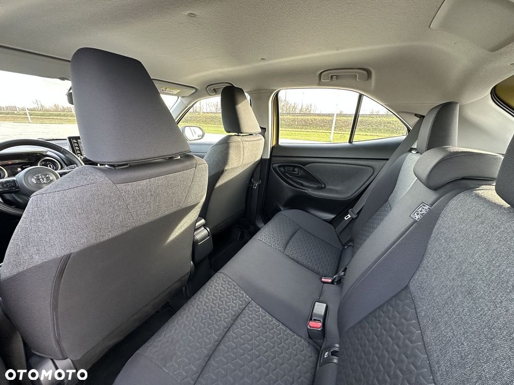 Toyota Yaris Cross Hybrid 1.5 Comfort - 12