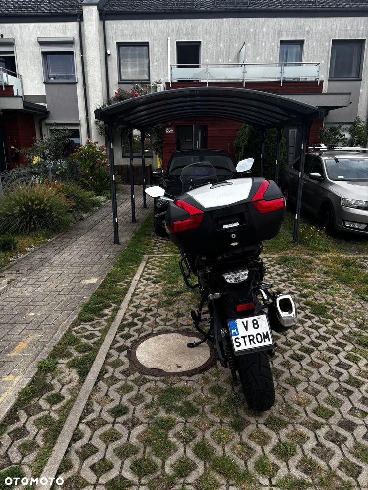 Suzuki V-STROM - 8