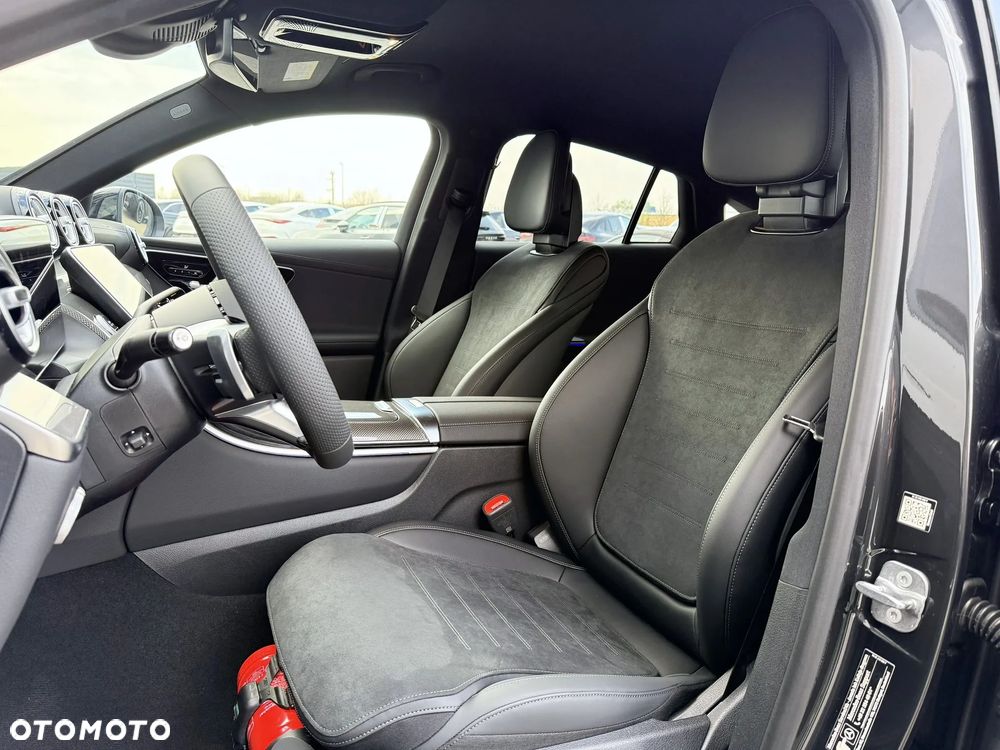 Mercedes-Benz GLC - 23