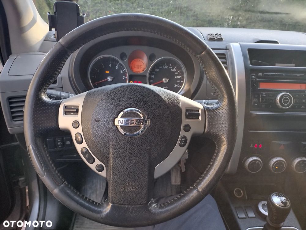 Nissan X-Trail 2.0 4x4 XE - 6