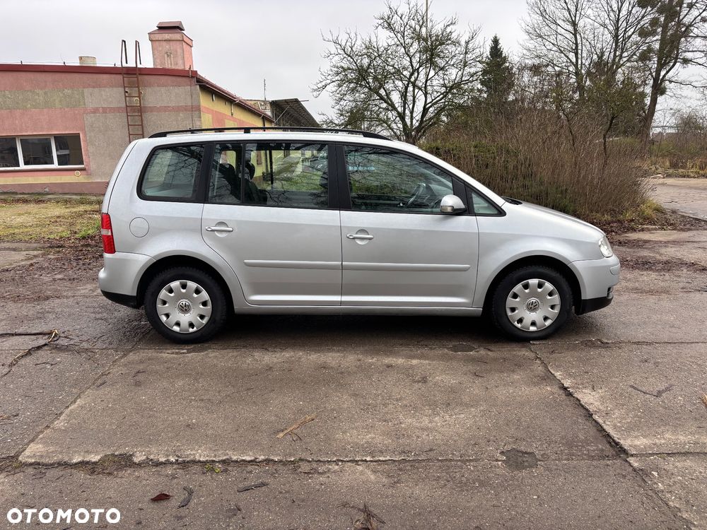 Volkswagen Touran 1.9 TDI DPF Conceptline - 7