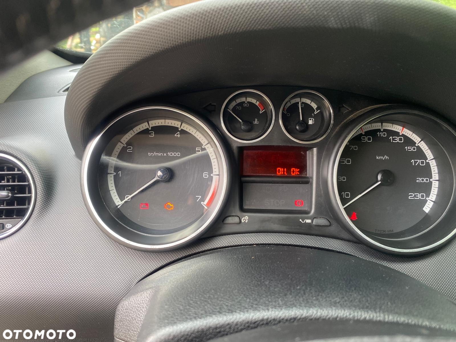 Peugeot 308 1.6 Premium Plus - 17
