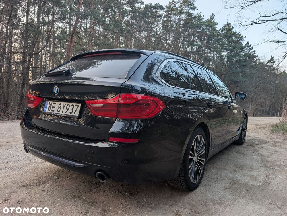 BMW Seria 5 518d Sport Line - 8
