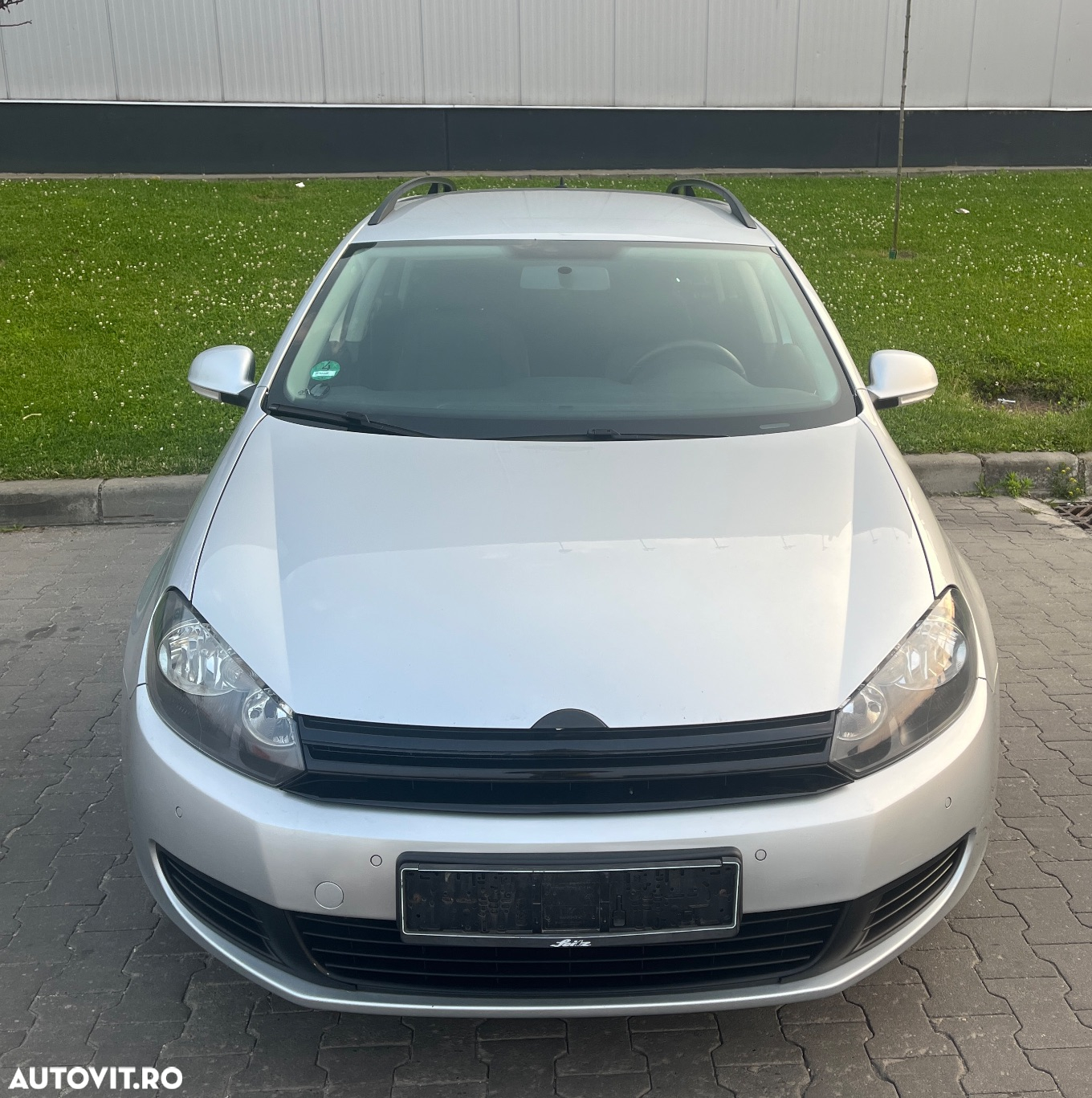 Volkswagen Golf - 2