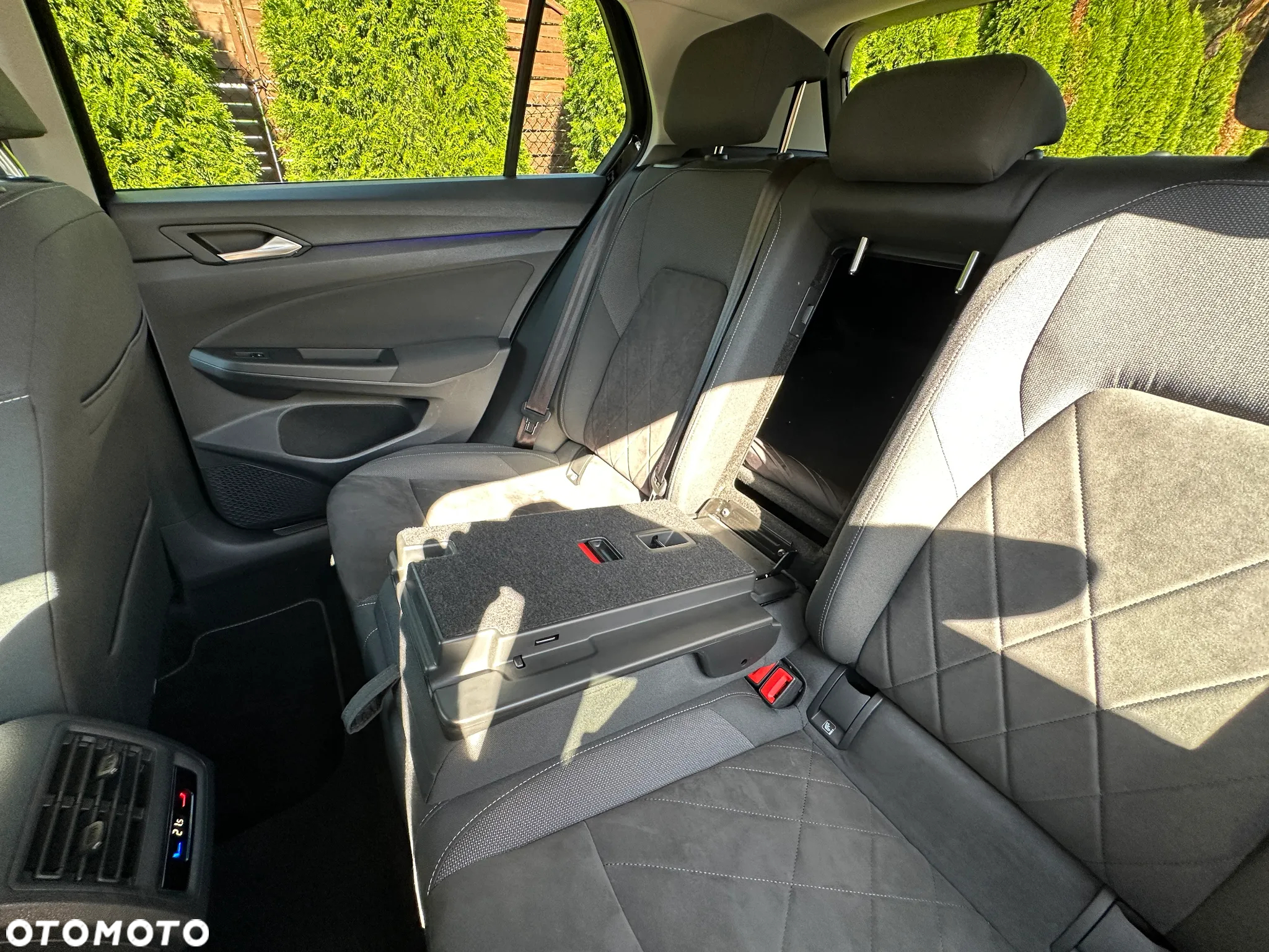 Volkswagen Golf - 18