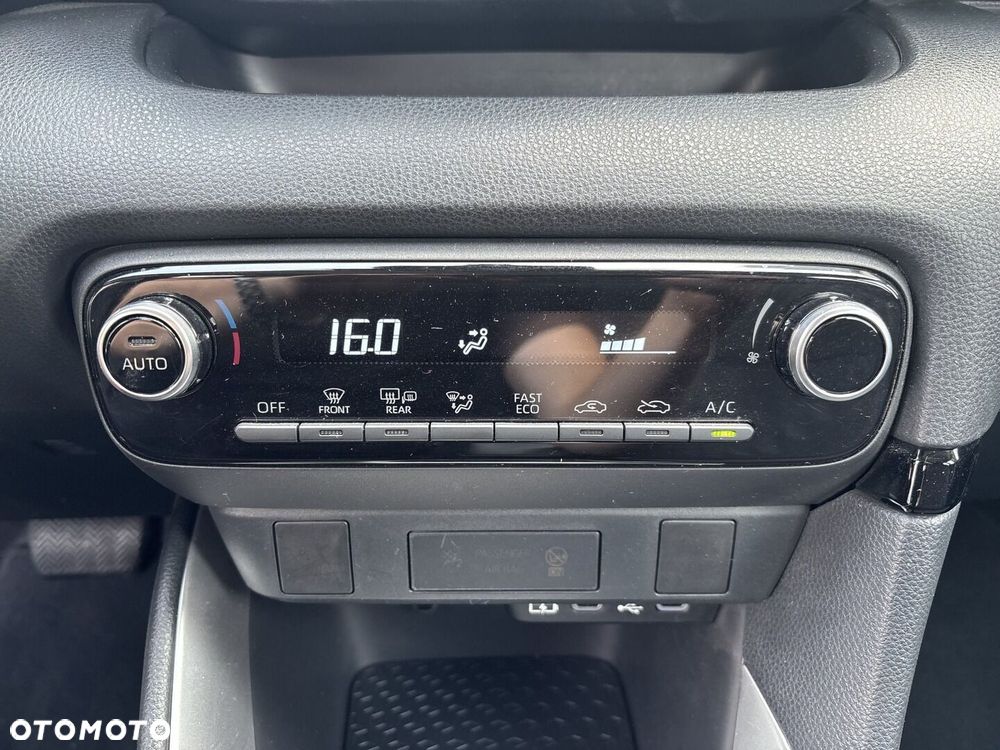 Toyota Yaris Hybrid 1.5 Comfort - 19