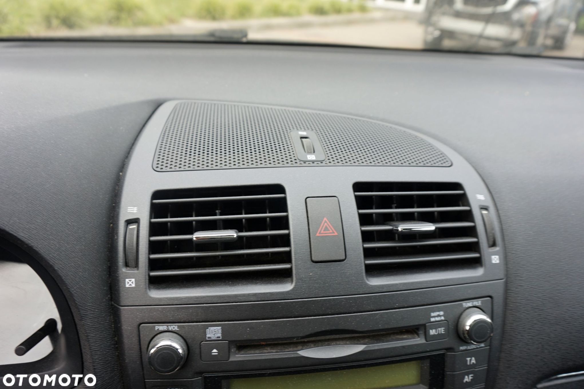 KRATKA NAWIEWU ŚRODKOWA AVENSIS III T27 PH1 55670-05090 TOYOTA 2009-2011 - 1