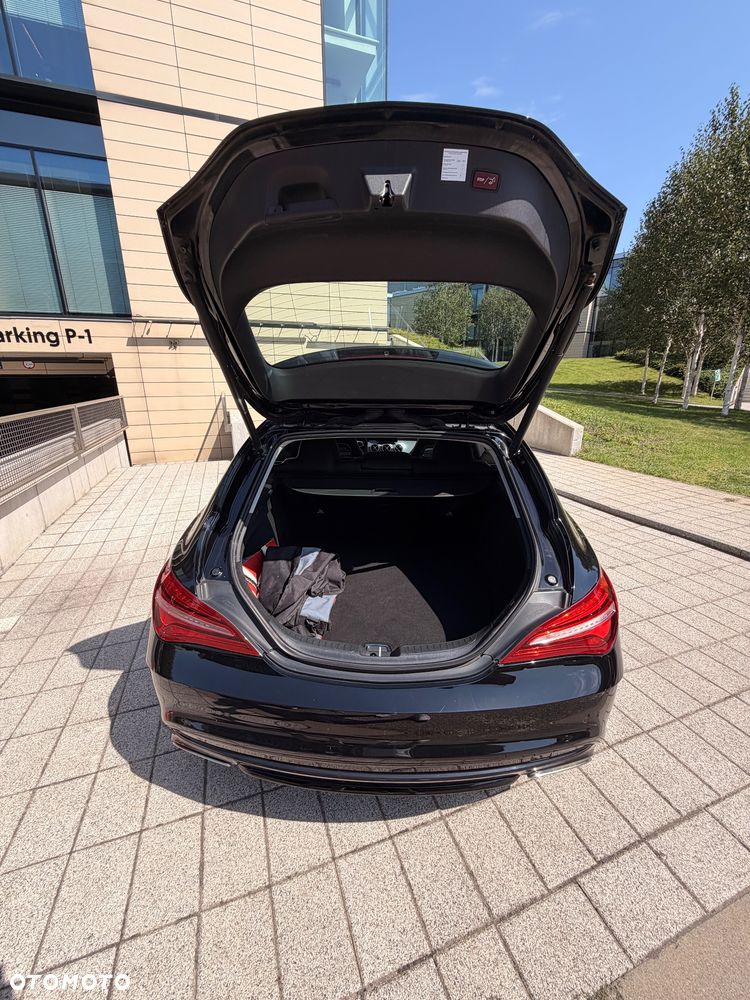 Mercedes-Benz CLA 200 7G-DCT AMG Line - 19