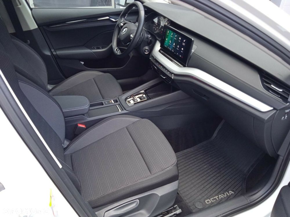Skoda Octavia 2.0 TDI Ambition DSG - 15