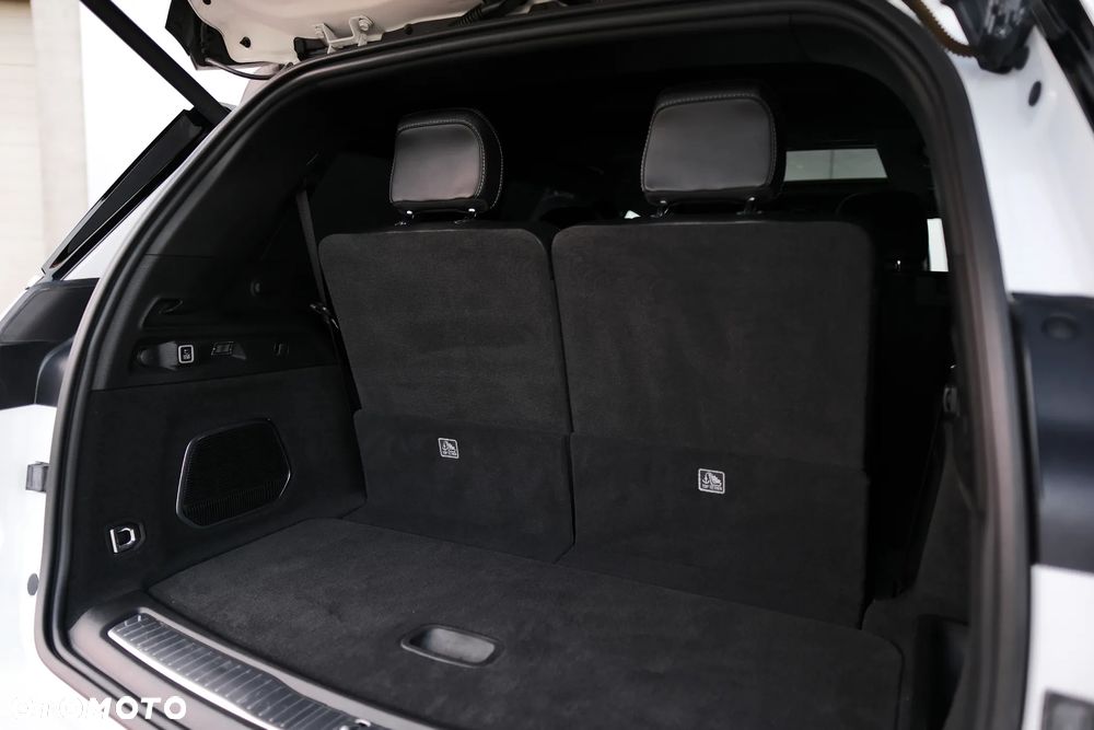 Jeep Grand Cherokee - 20
