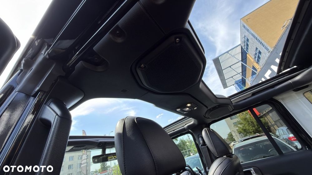 Jeep Wrangler - 27