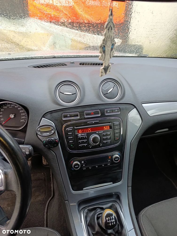 Ford Mondeo 1.6 TDCi ECOnetic Start-Stopp Ambiente - 2