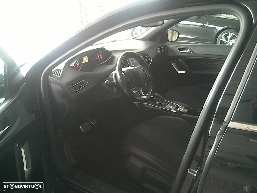 Peugeot 308 SW 1.5 BlueHDi GT Line EAT8 - 4
