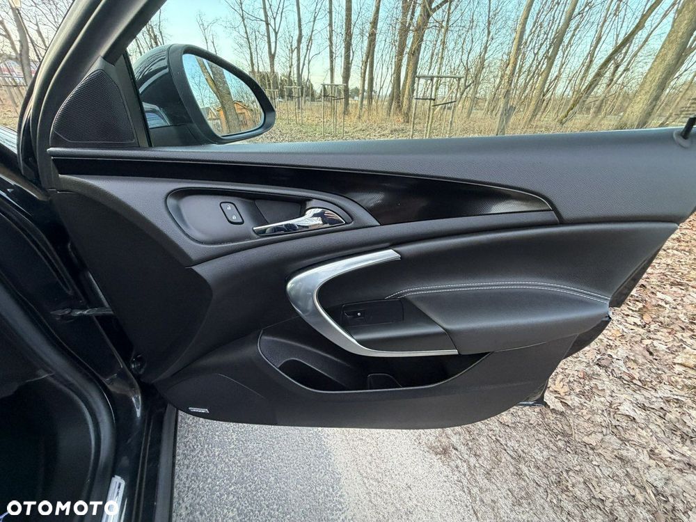 Opel Insignia - 35