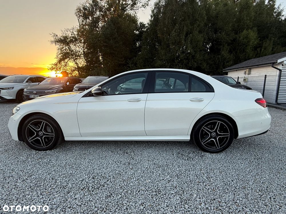 Mercedes-Benz Klasa E 220 d 4Matic T 9G-TRONIC AMG Line - 8