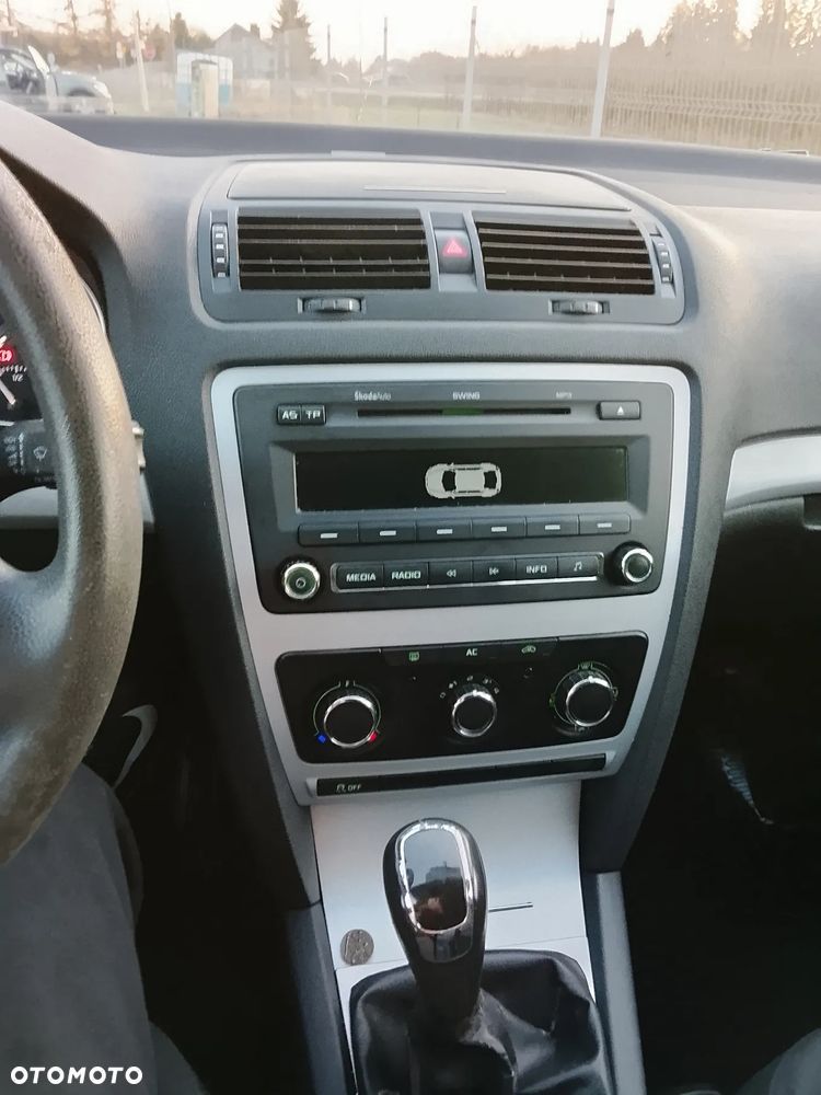 Skoda Octavia 1.6 - 23