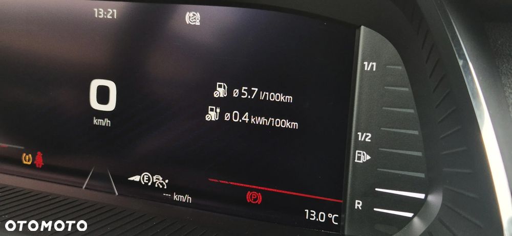 Skoda Octavia 1.4 TSI DSG RS First Edition - 31