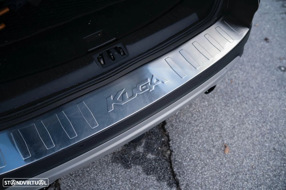 Ford Kuga 1.5 TDCi ST-Line - 26