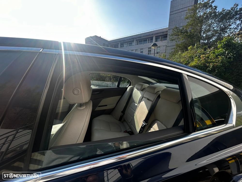 Jaguar XE 20d Aut. Prestige - 49