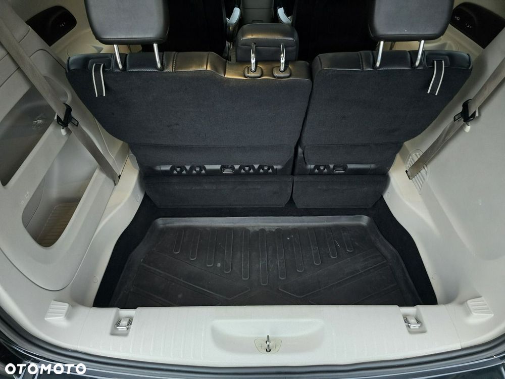 Chrysler Pacifica - 39