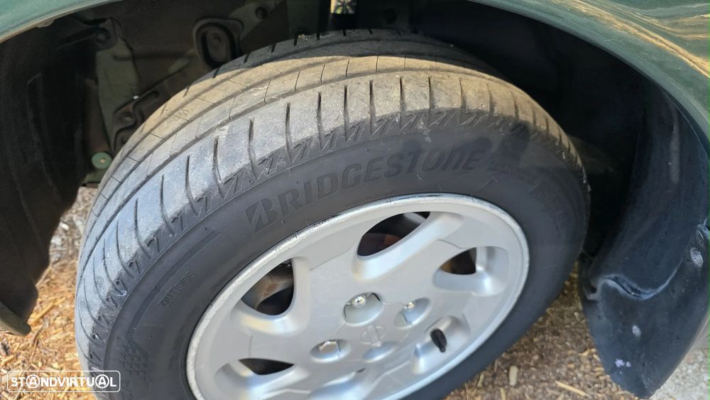 Nissan Almera 1.4 SLX - 22