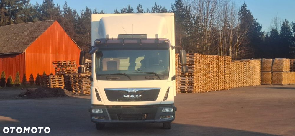 MAN TGL 8.220 - 8