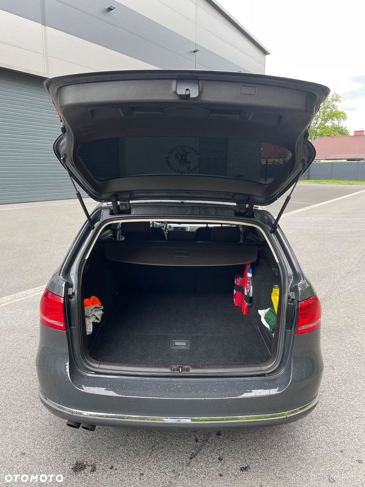 Volkswagen Passat 2.0 TDI Comfortline DSG - 8