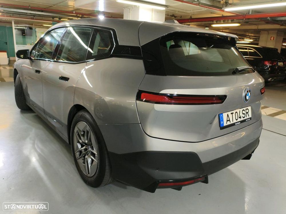 BMW iX xDrive 40 - 3