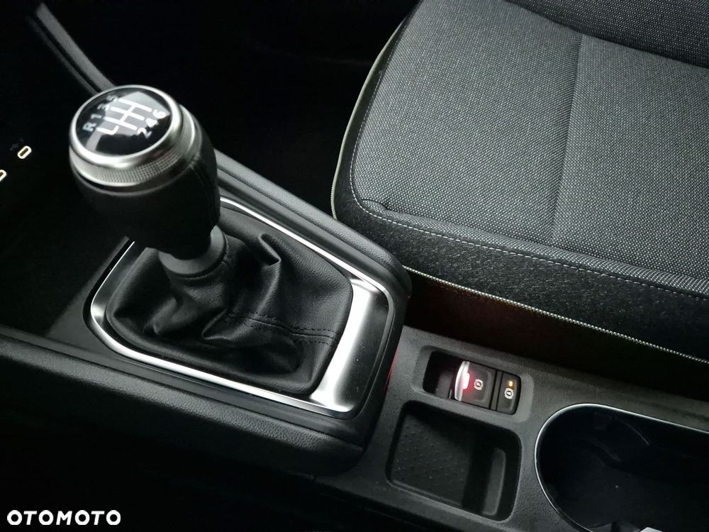 Renault Captur - 23
