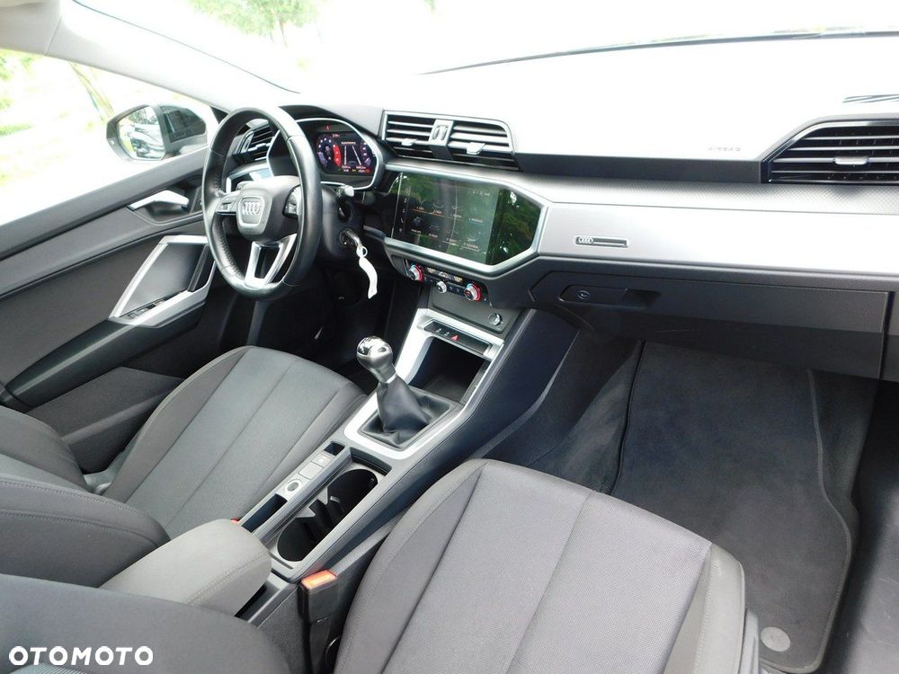 Audi Q3 35 TFSI - 8